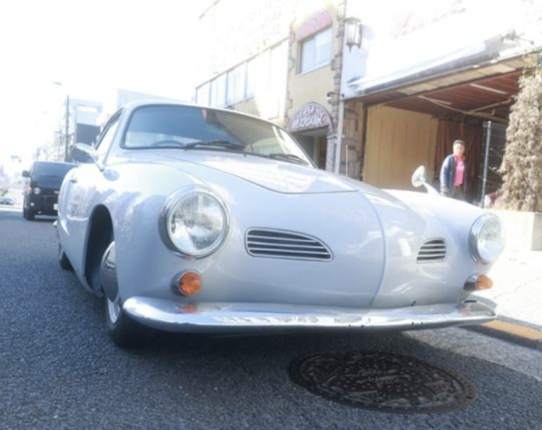 1969年式カルマンギア ヤナセ物右ハンドル