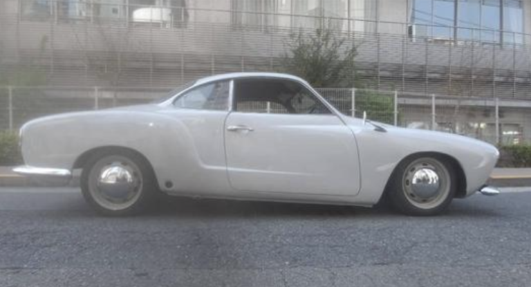 1969年式カルマンギア ヤナセ物右ハンドル